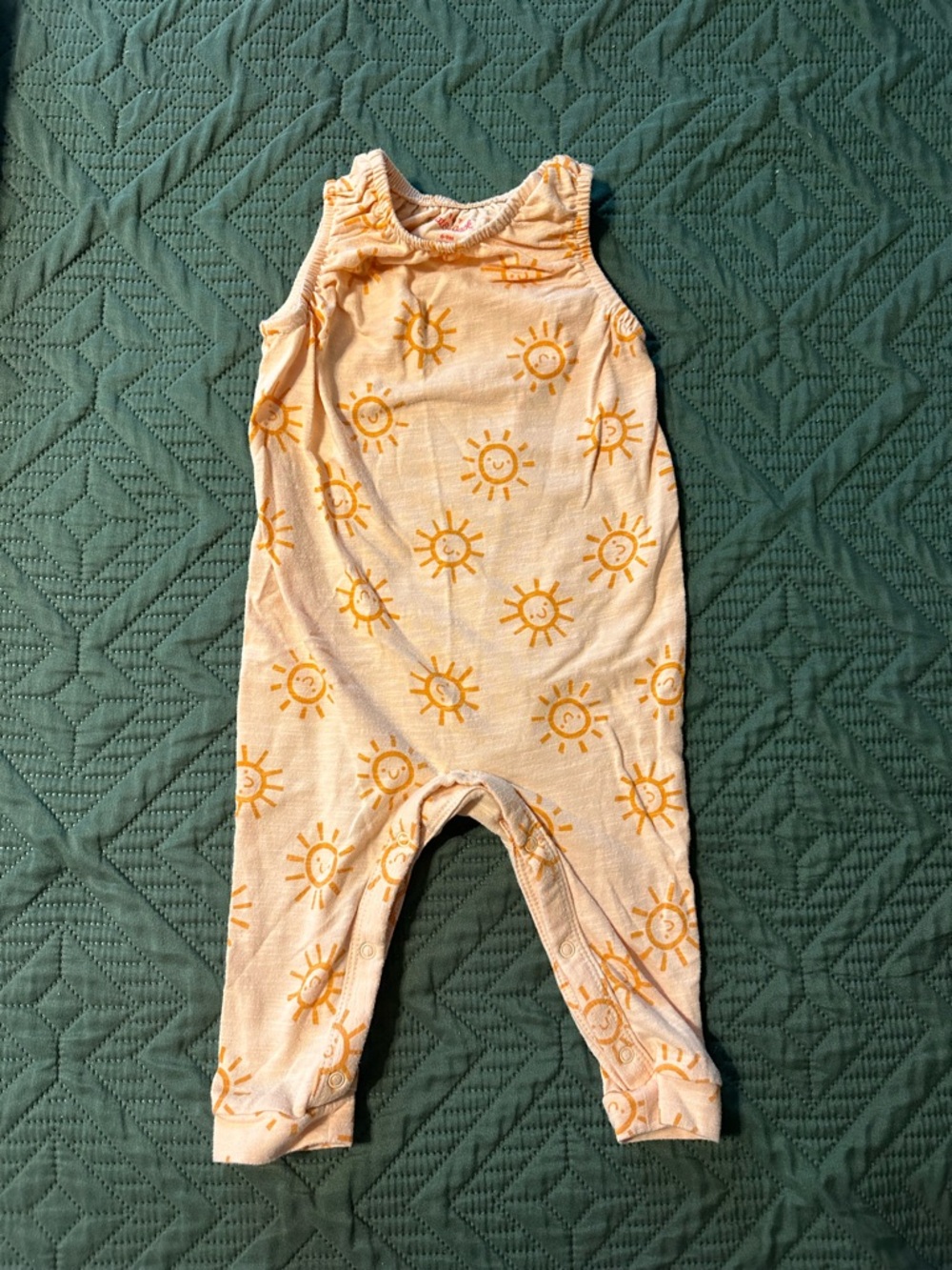 ⭐️5/$25⭐️ Cat & Jack Sun Print Baby Romper - Peach & Yellow